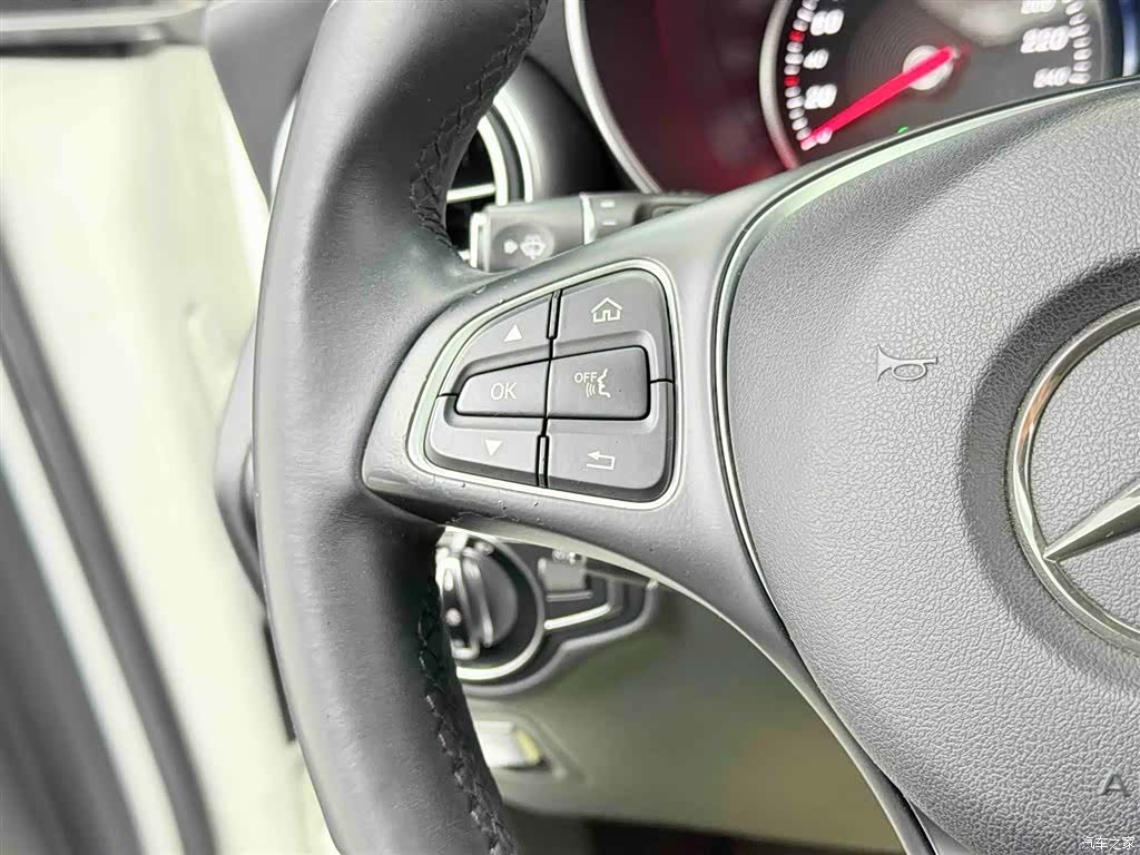 Mercedes-Benz GLC, 2016 8