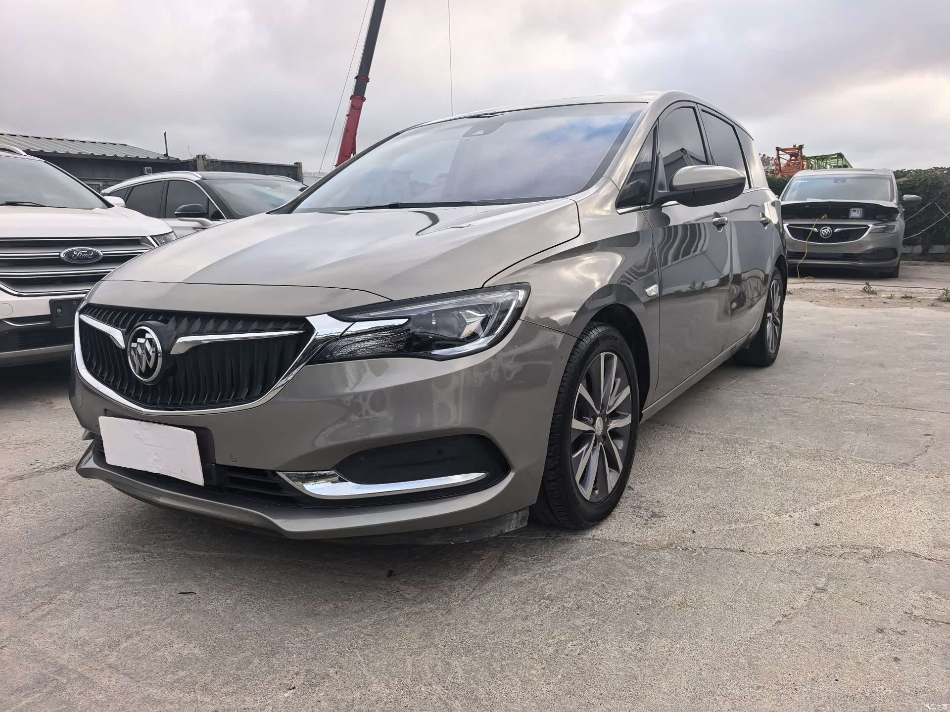 Buick GL6, 2019 1