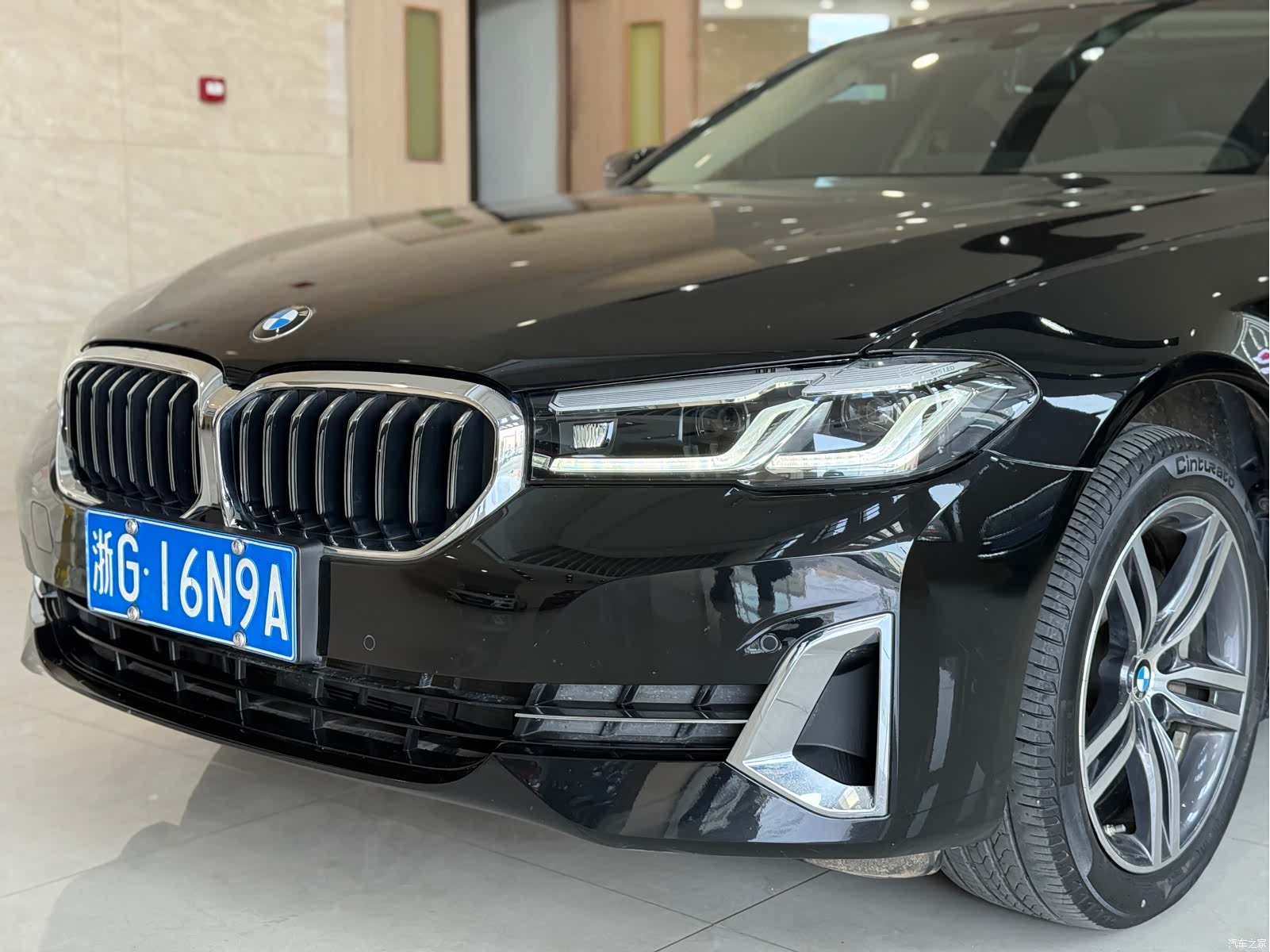 BMW 5 Series, 2023 4