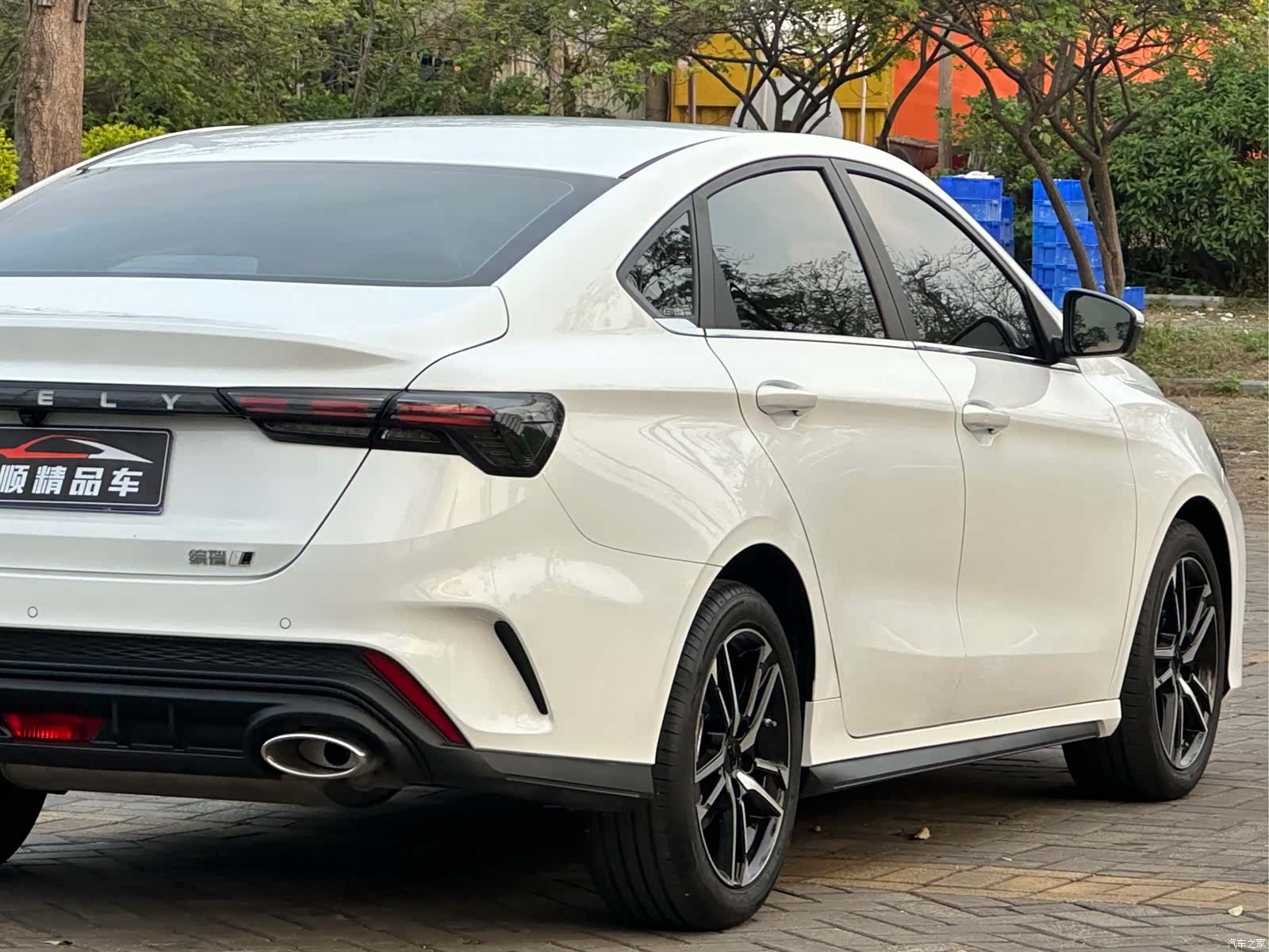 Geely Binray, 2023 19