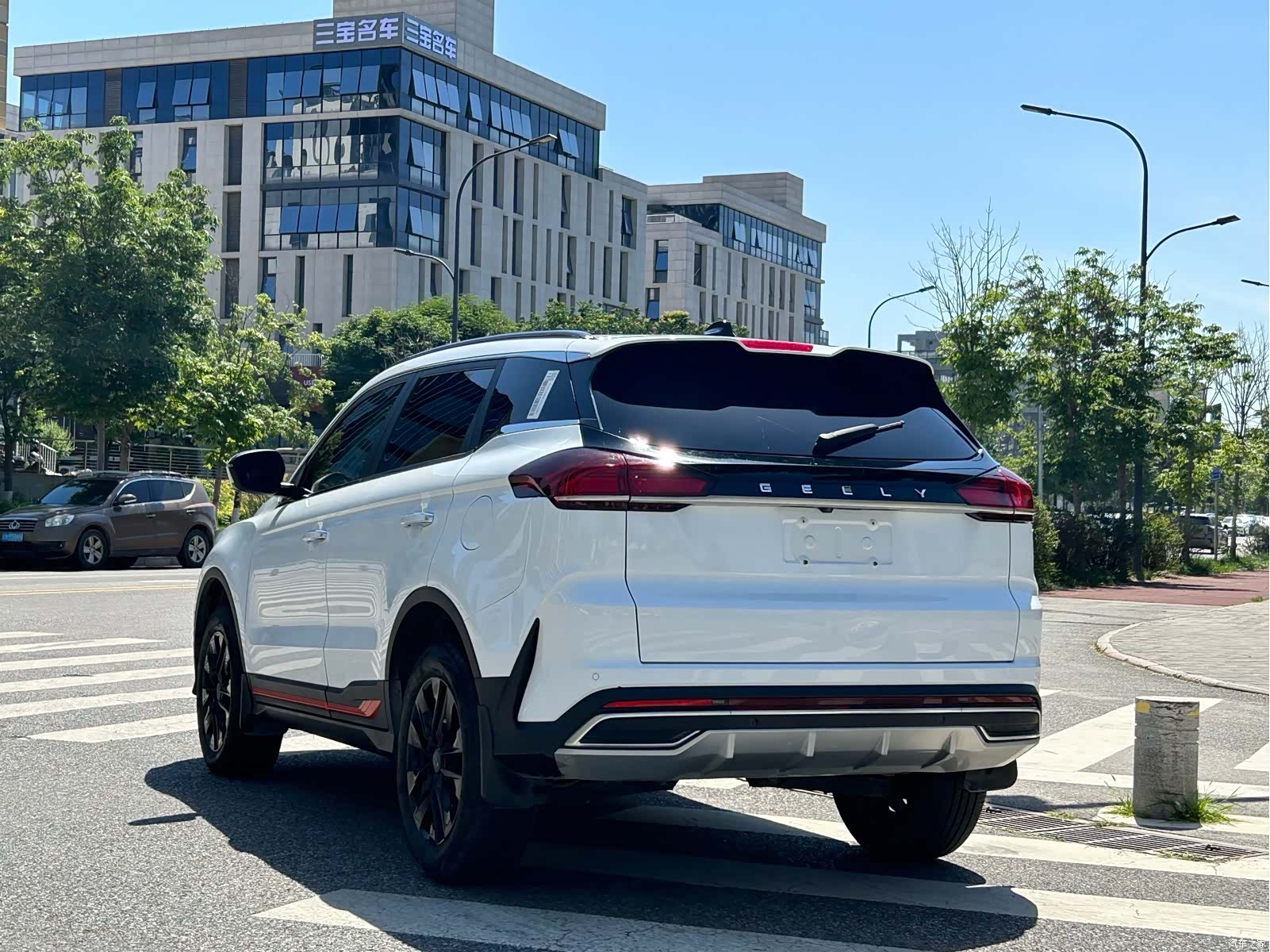 Geely Boyue, 2022 12