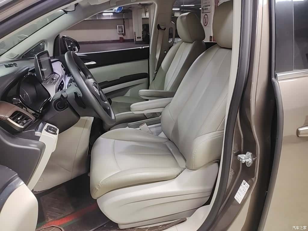 Buick GL8, 2022 15