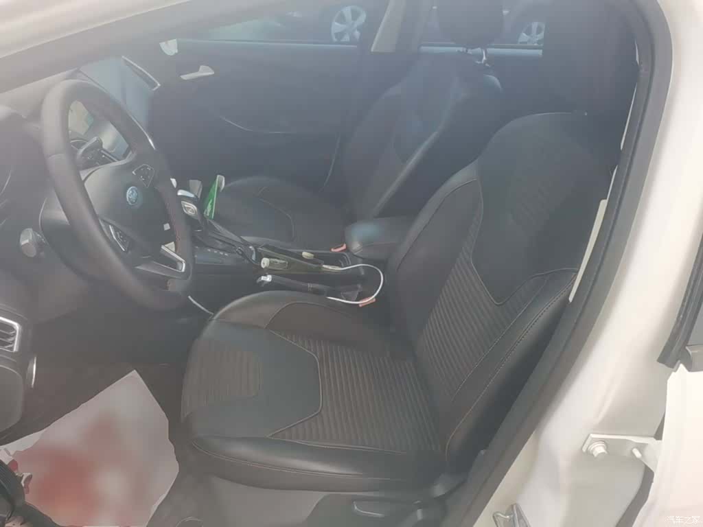 Ford Focus, 2017 15