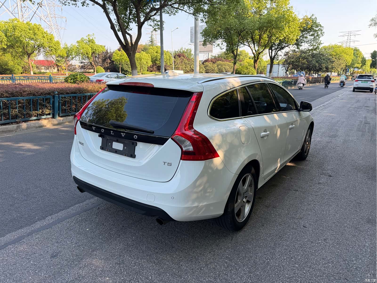Volvo V60, 2013 8