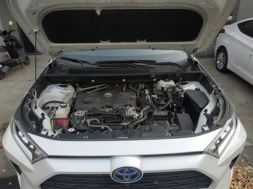 Toyota RAV4 Rongfang