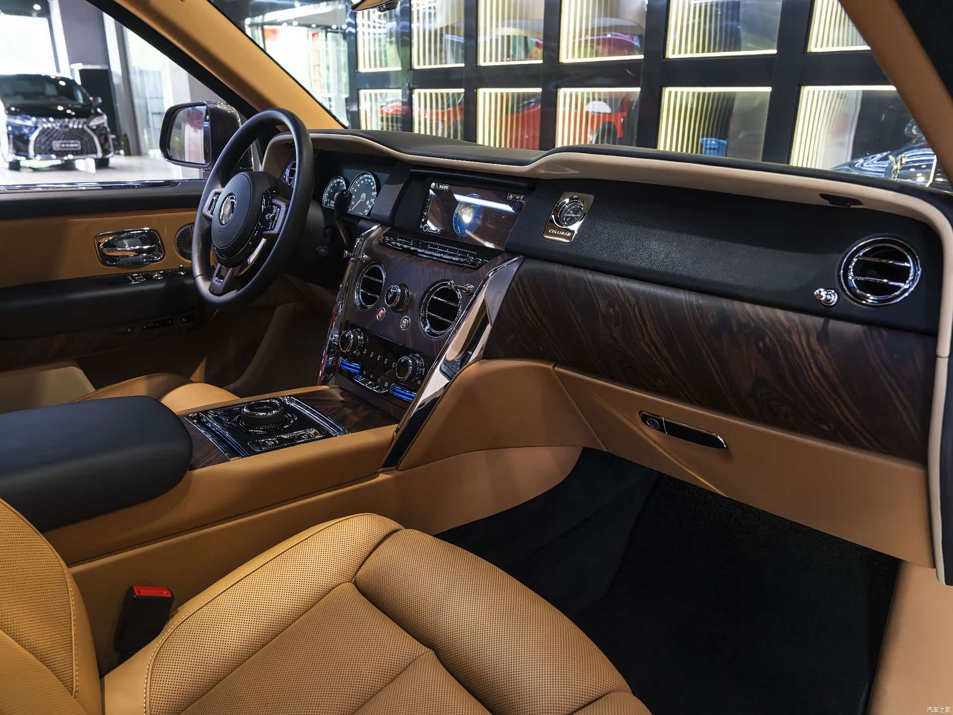 Rolls-Royce Cullinan, 2019 16