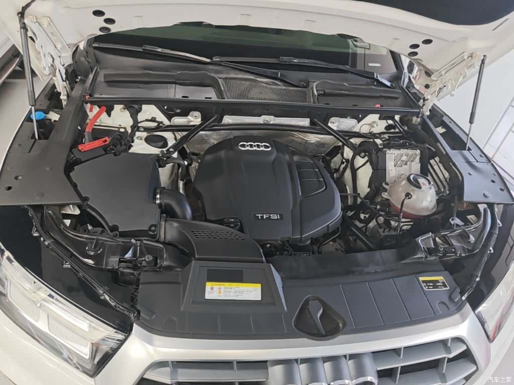 Audi Q5L, 2019 20