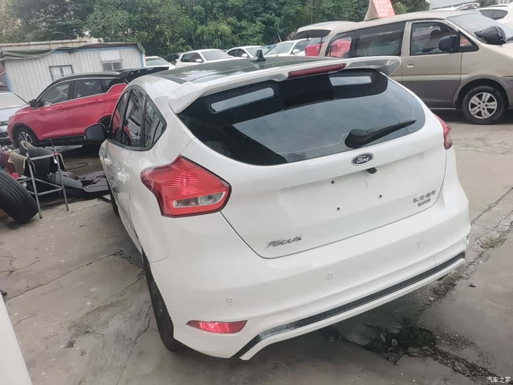 Ford Focus, 2017 все фото