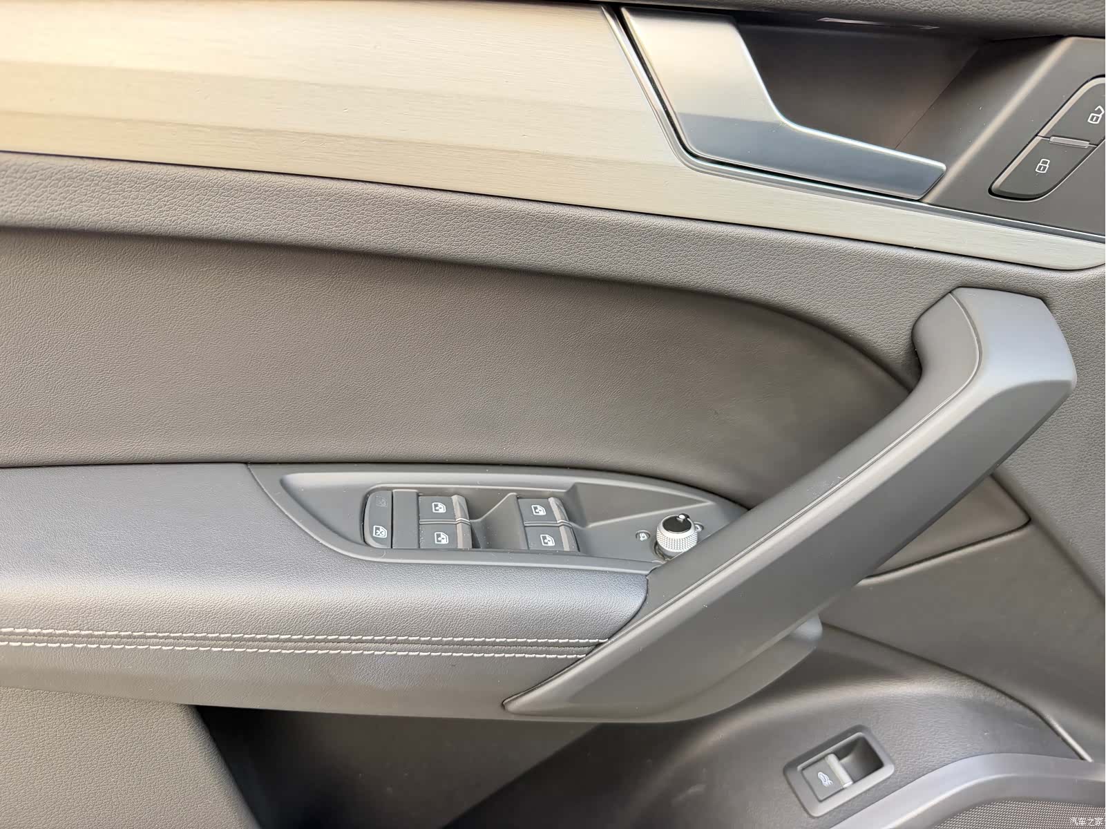 Audi Q5L, 2021 22