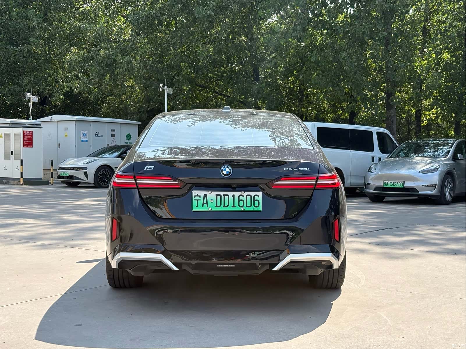 BMW i5, 2025 все фото