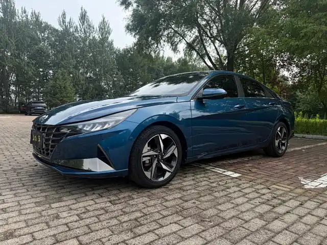 Hyundai Elantra 2022 — купить из Китая под заказ