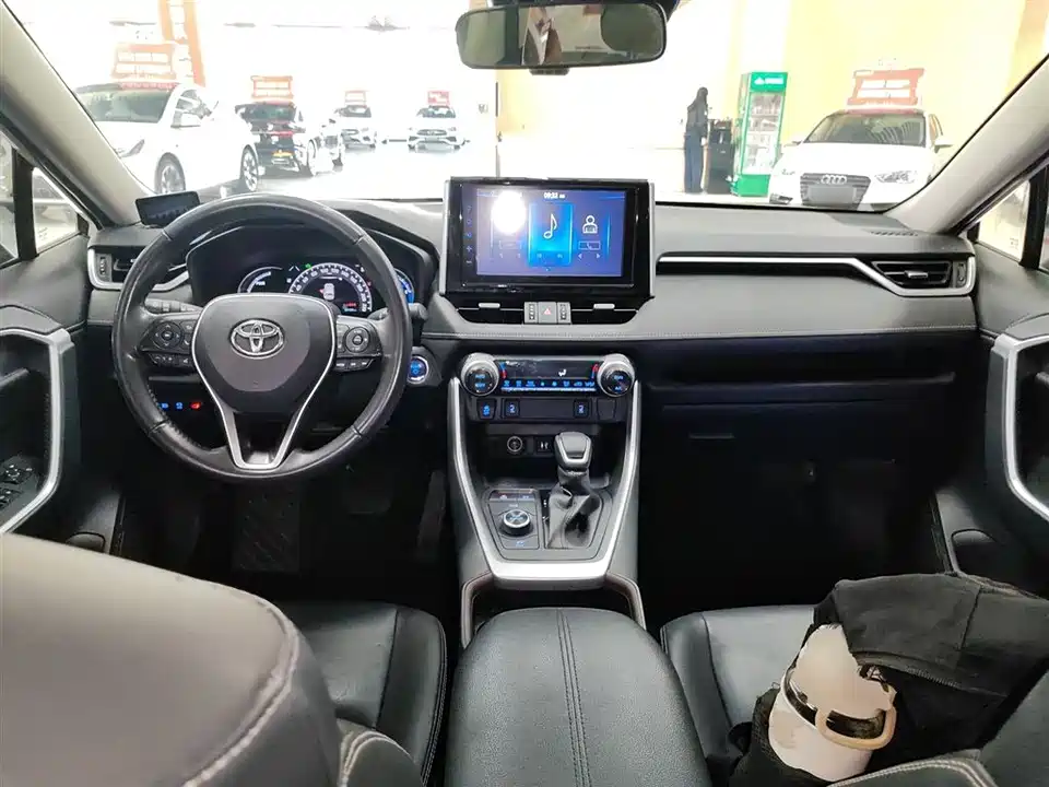 Toyota RAV4 Rongfang