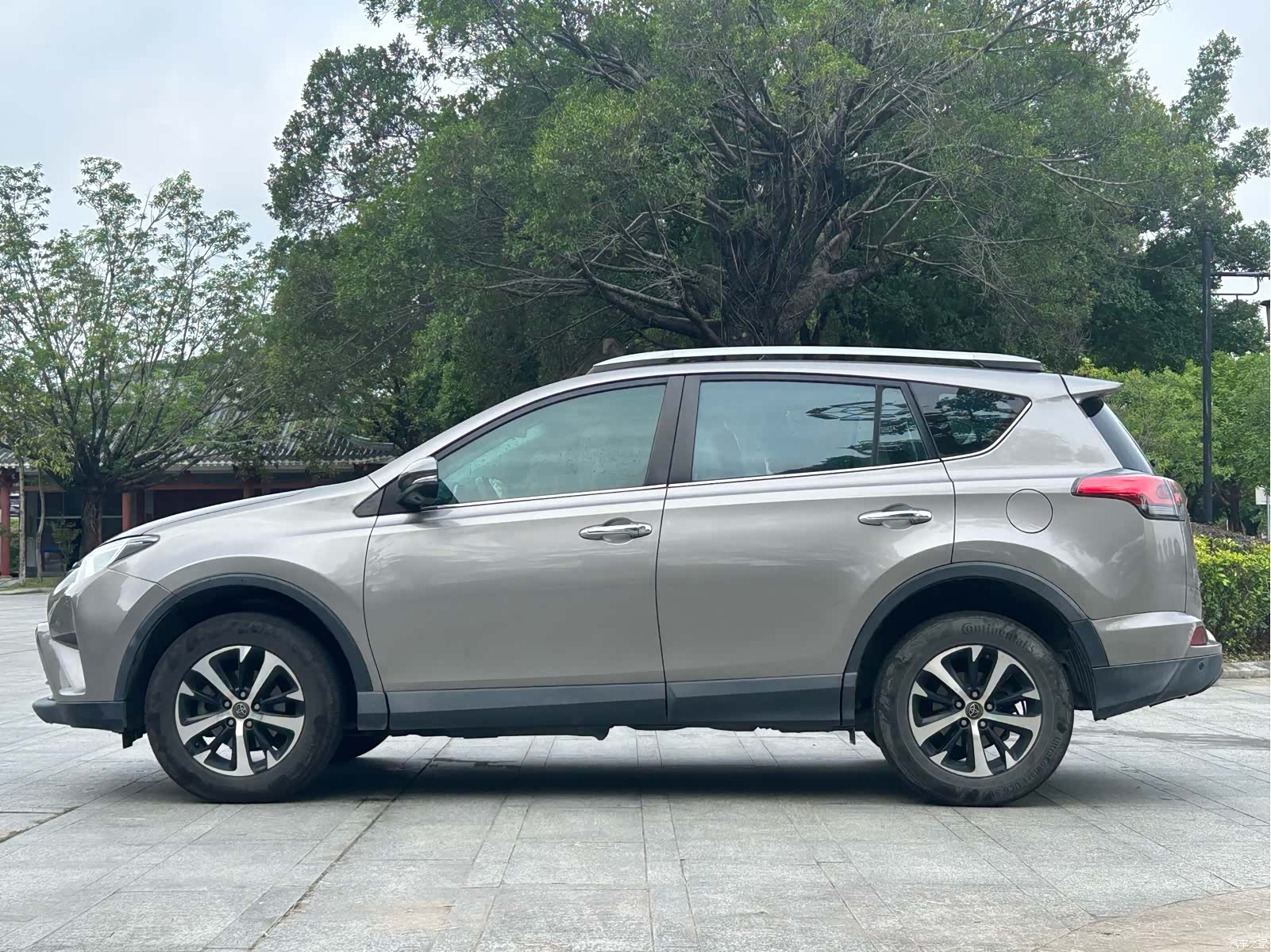 Toyota RAV4, 2016 4