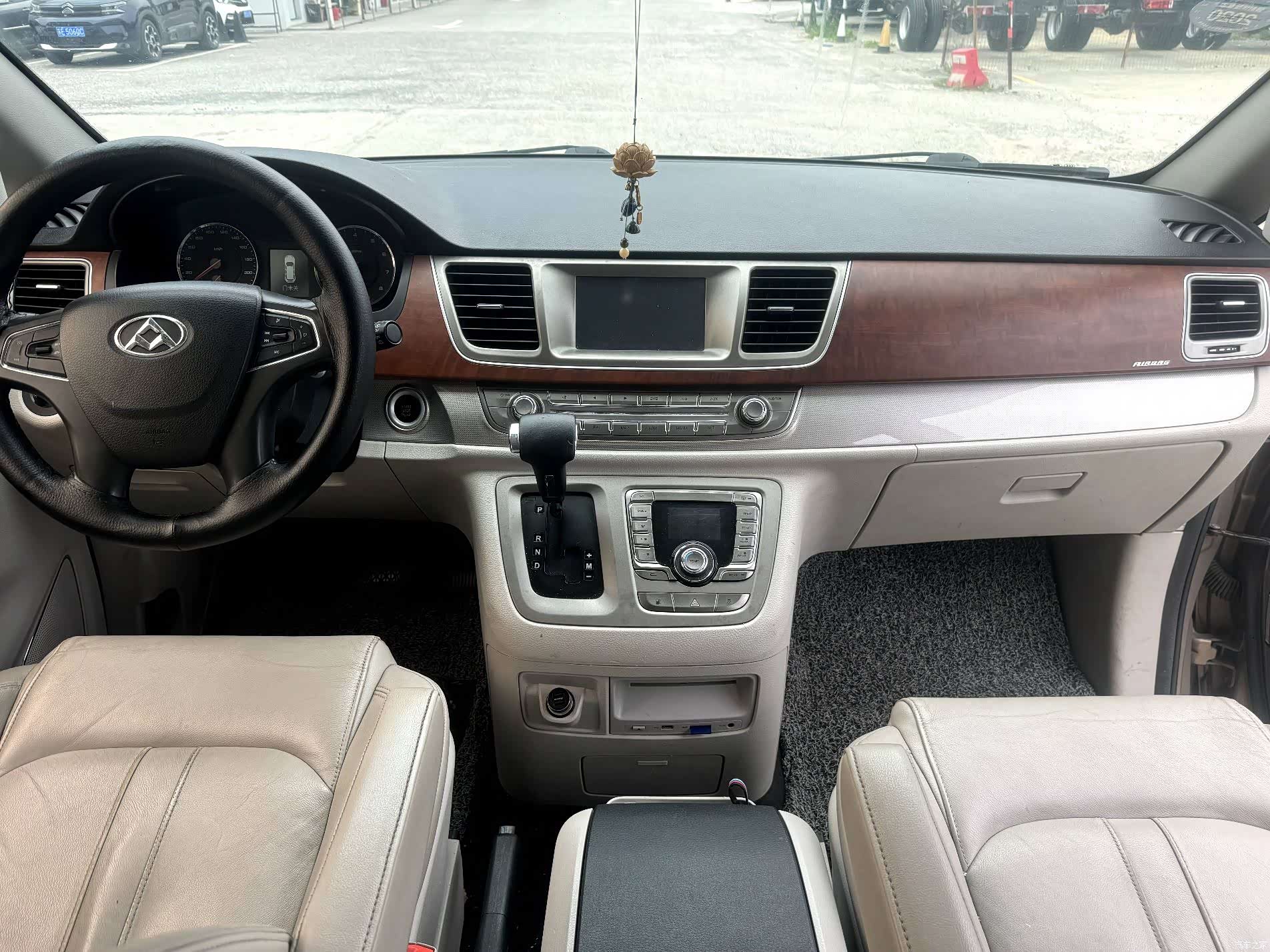 Maxus G10, 2015 9
