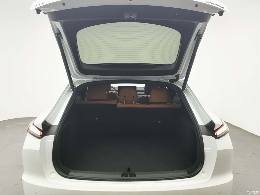 NIO L60, 2025 16