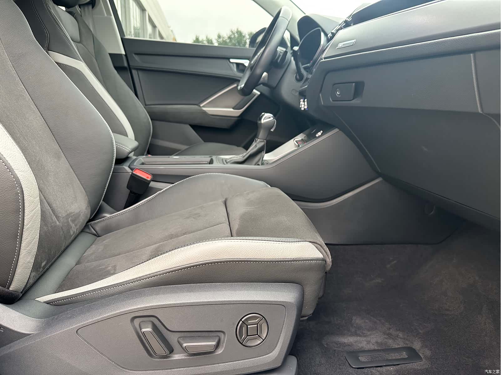Audi Q3, 2023 10