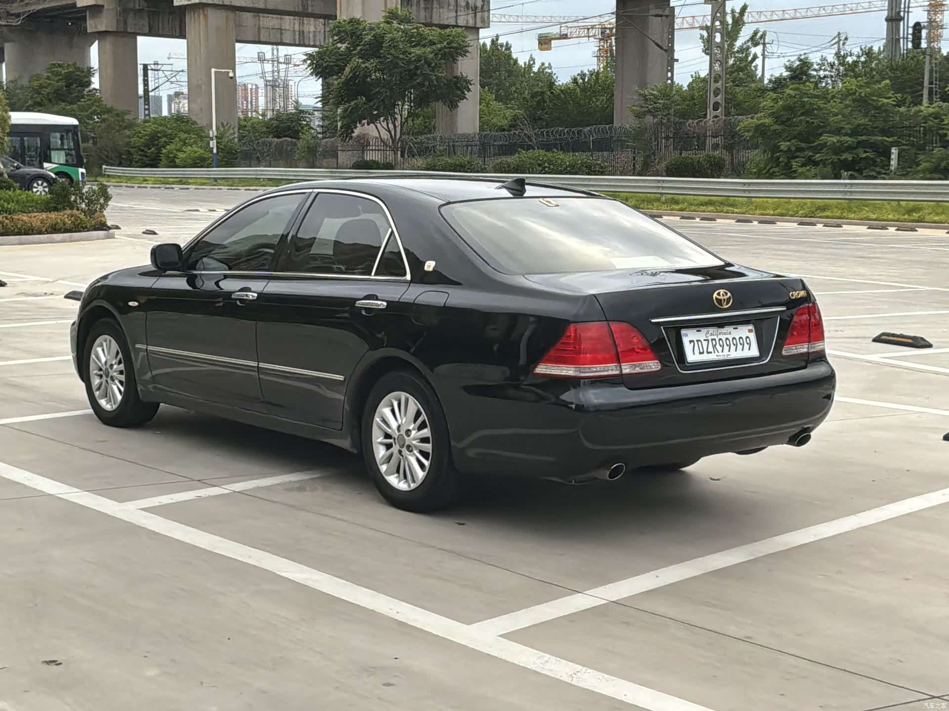 Toyota Crown, 2009 все фото