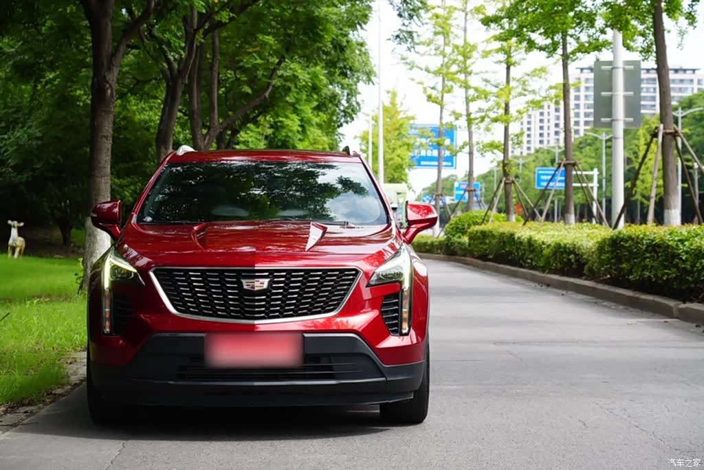 Cadillac XT4, 2022 все фото