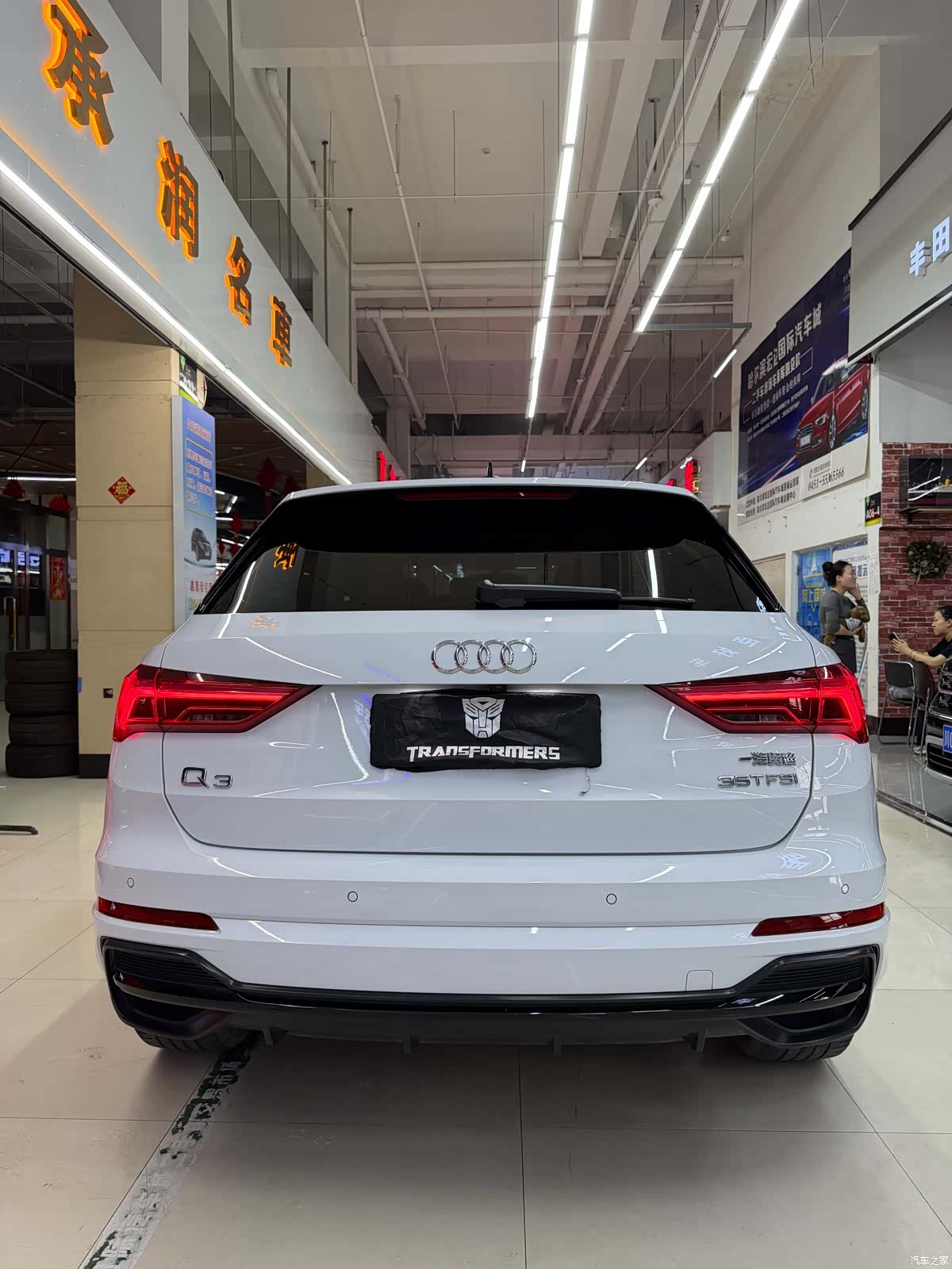 Audi Q3, 2022 4