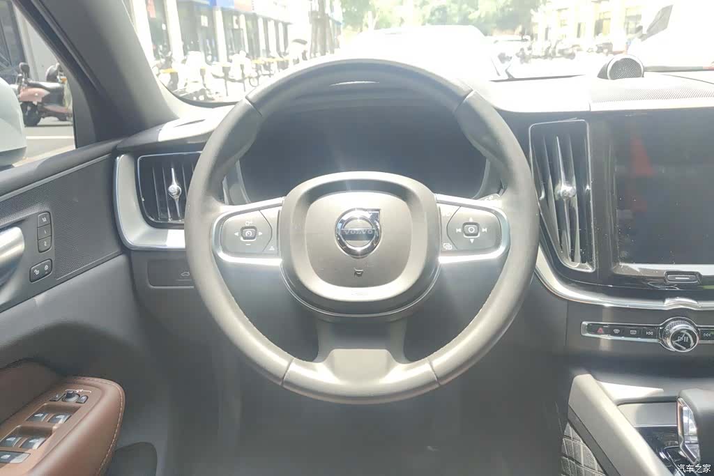 Volvo XC60, 2024 15