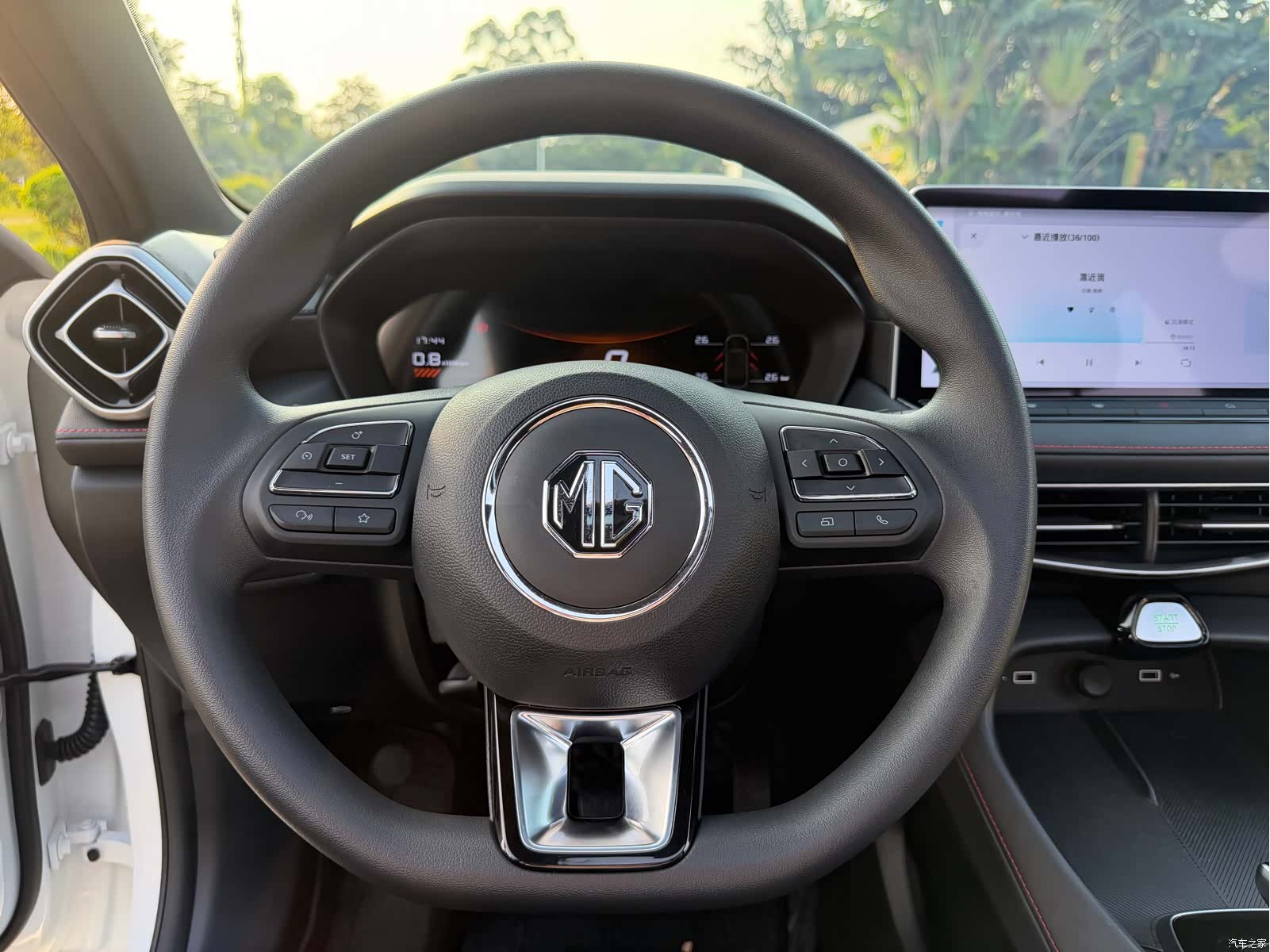 MG MG5, 2025 17