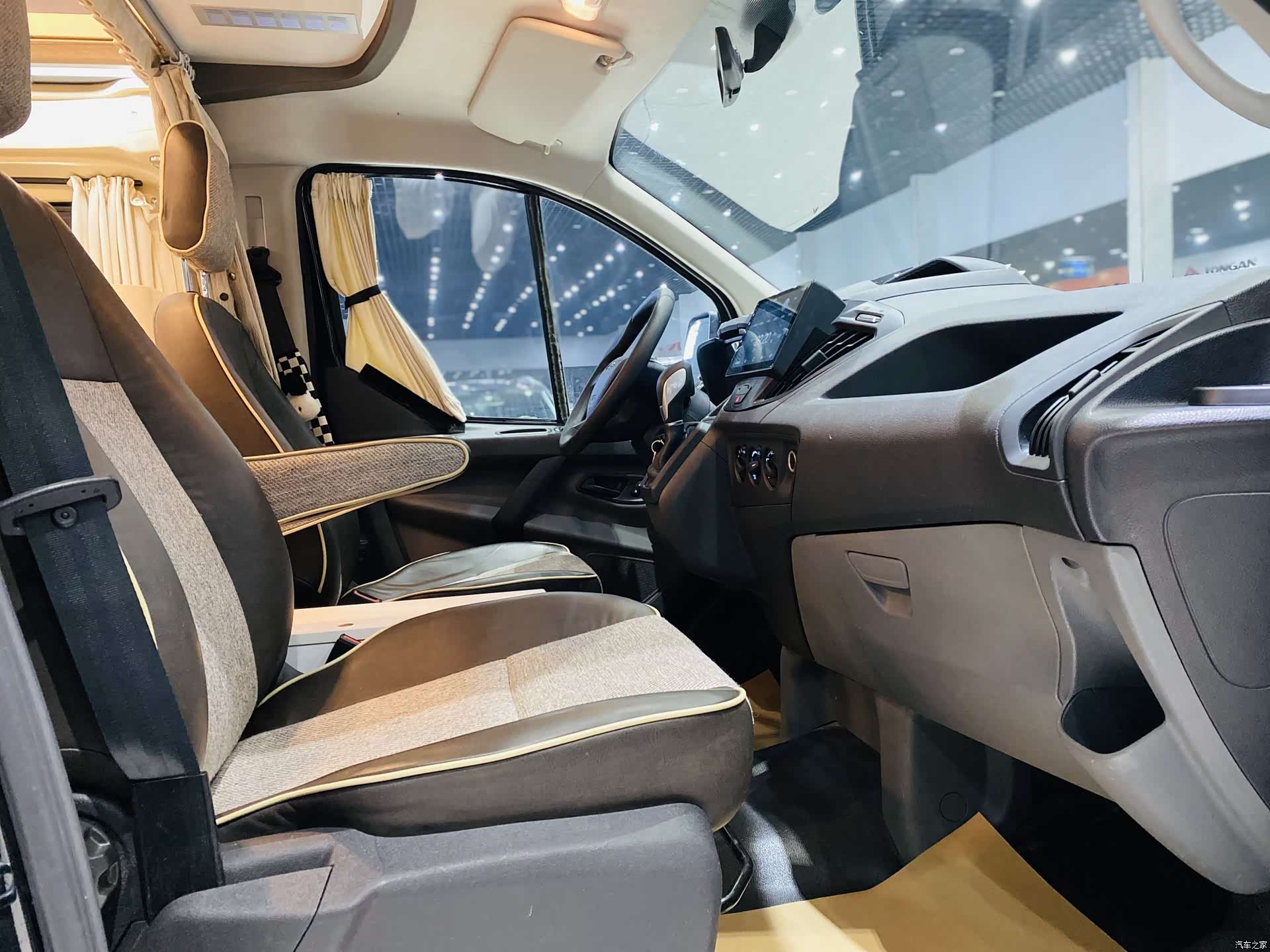 Ford 2.0T-Class 7VI, 2021 8