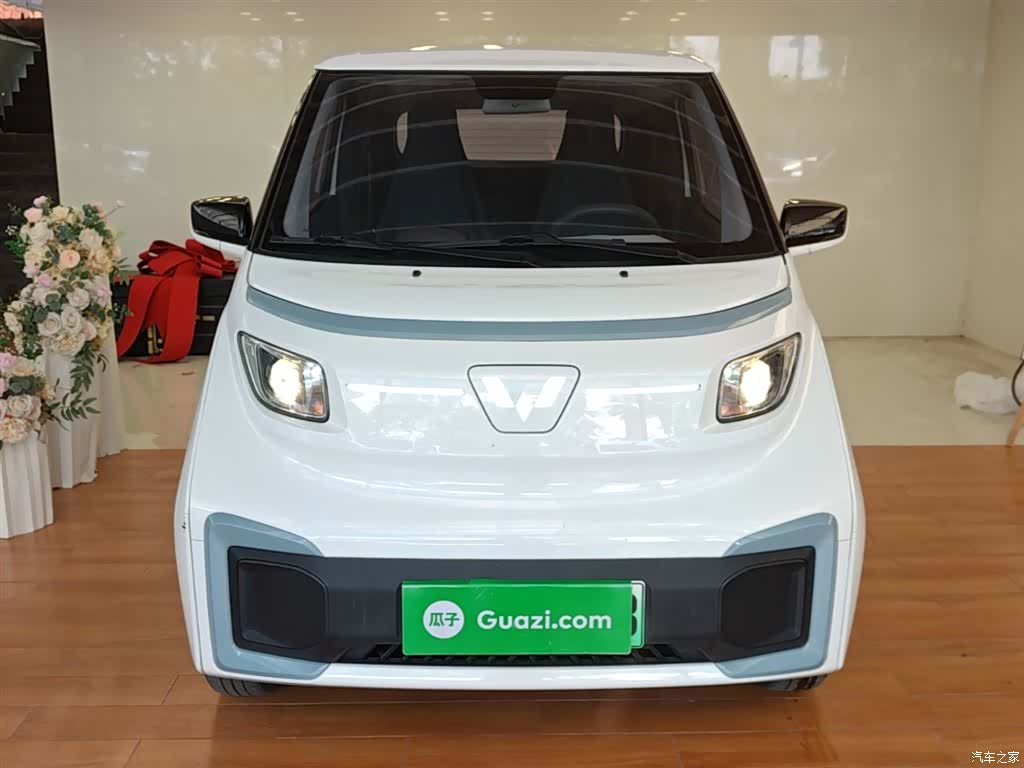Wuling NanoEV, 2022 3