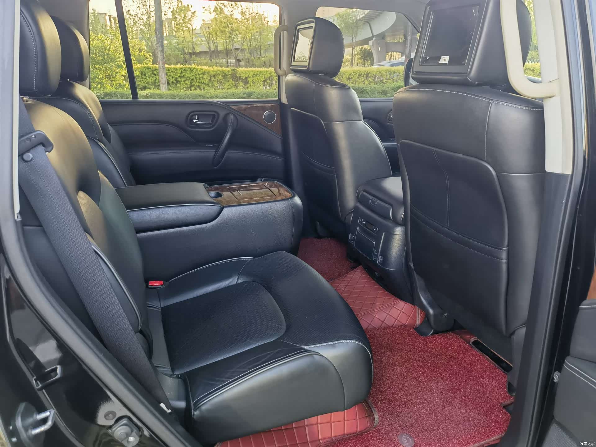 Infiniti QX80, 2019 9