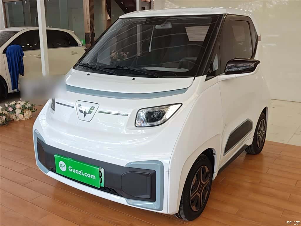 Wuling NanoEV, 2022 2