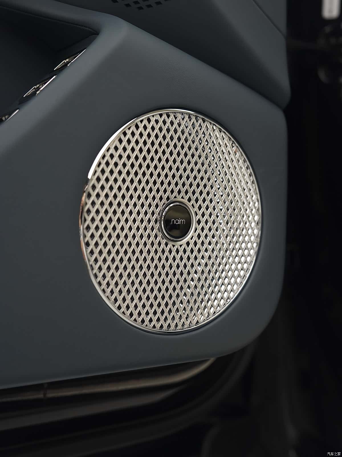 Bentley Flying Spur, 2025 6