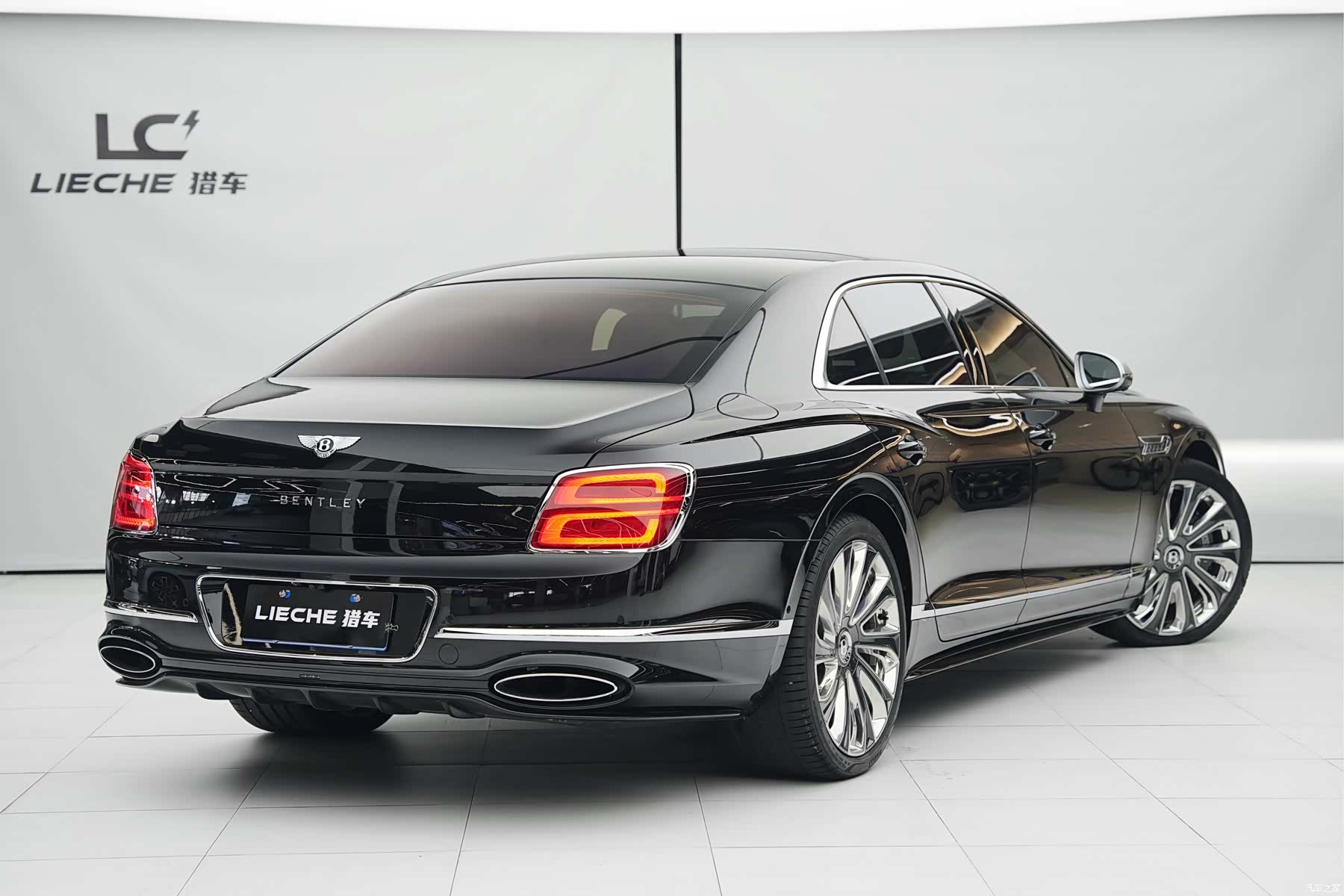 Bentley Flying Spur, 2025 20