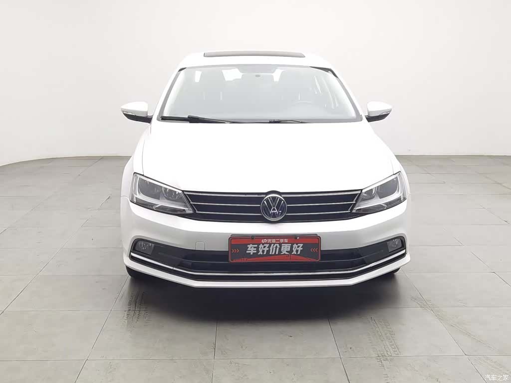 Volkswagen Sagitar, 2016 3