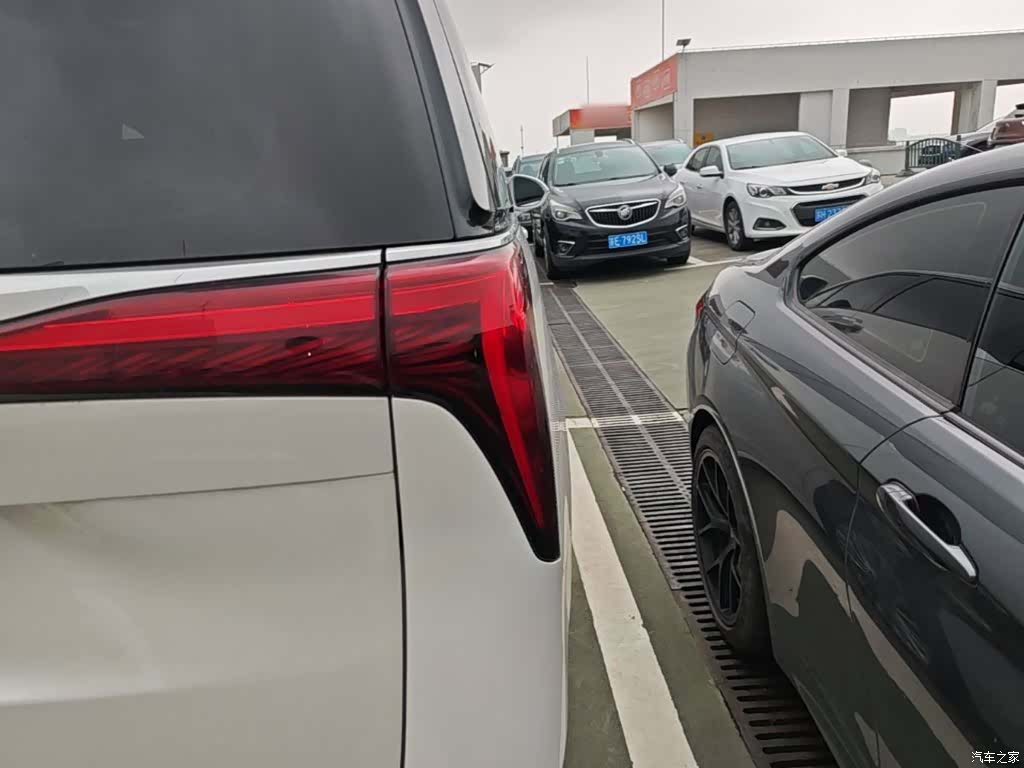 Buick Century, 2023 8