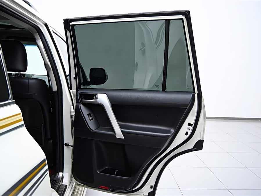 Toyota Prado 2019, фото 22