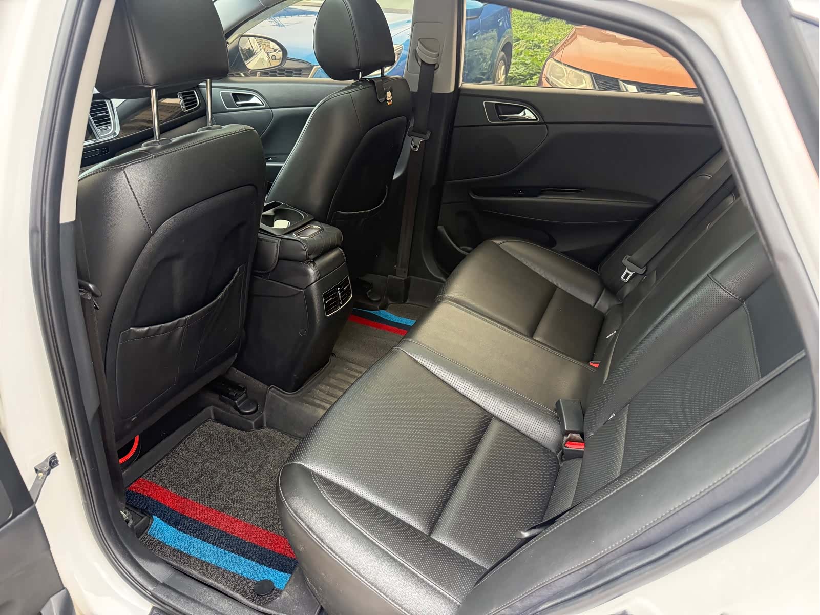 Hyundai GLS, 2015 3