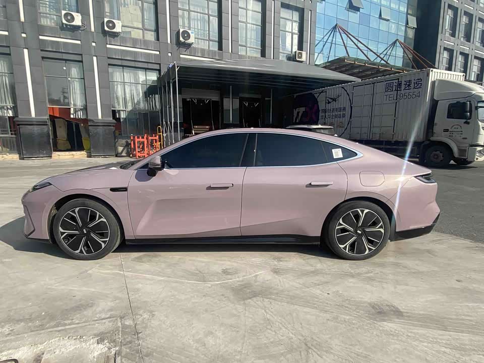 Geely Galaxy Galaxy E8