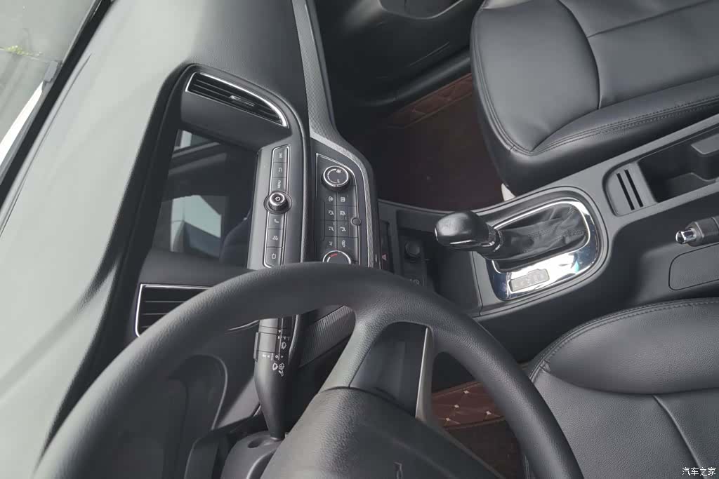 Roewe 360, 2016 13