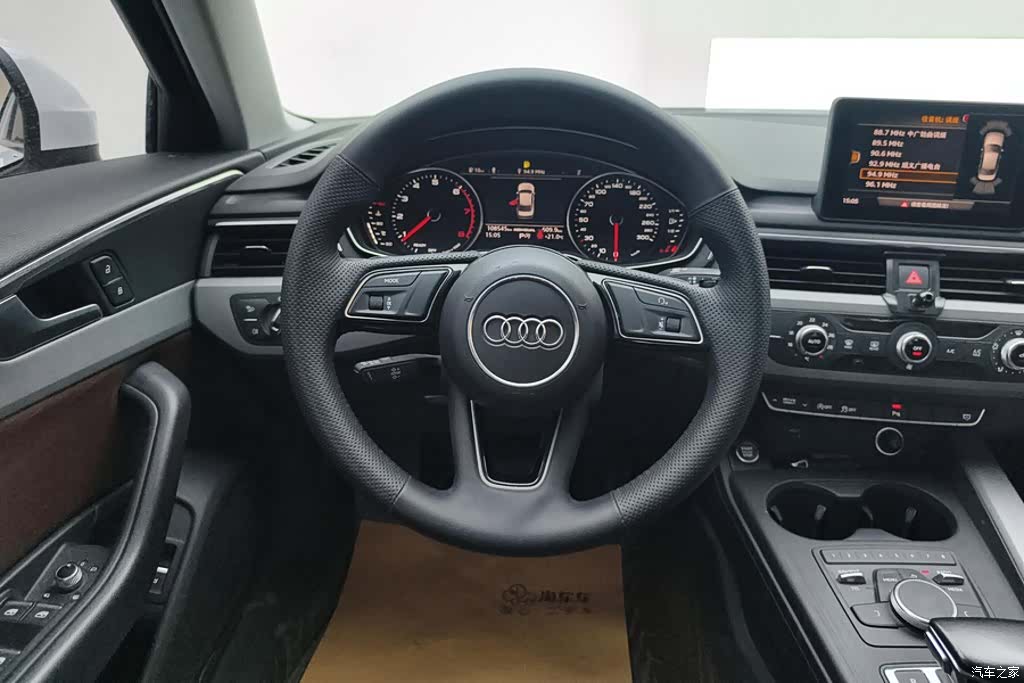 Audi A4L, 2019 15