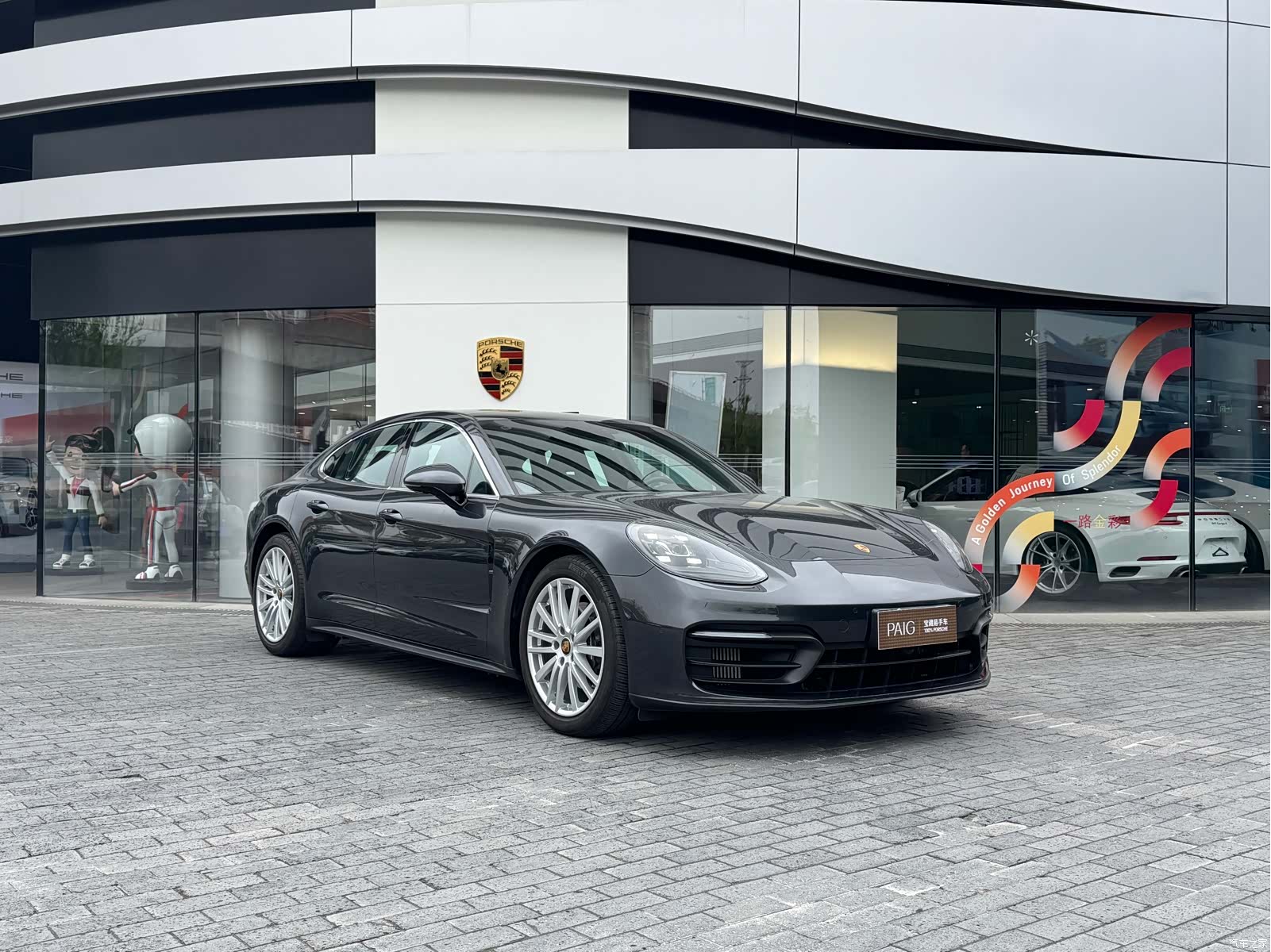 Porsche Panamera, 2022 3