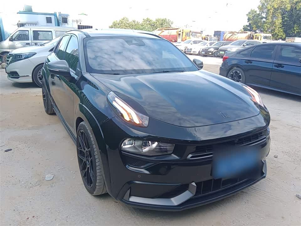 Lynk & Co 02 Hatchback