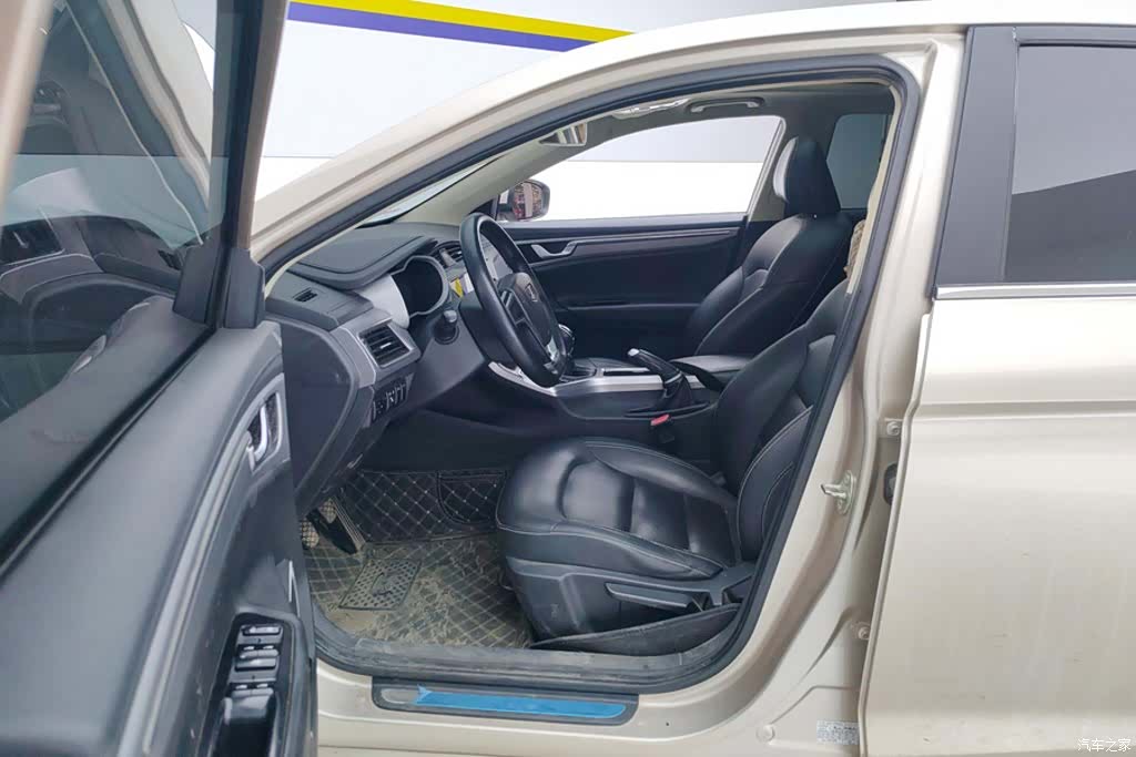 Geely Emgrand, 2018 9