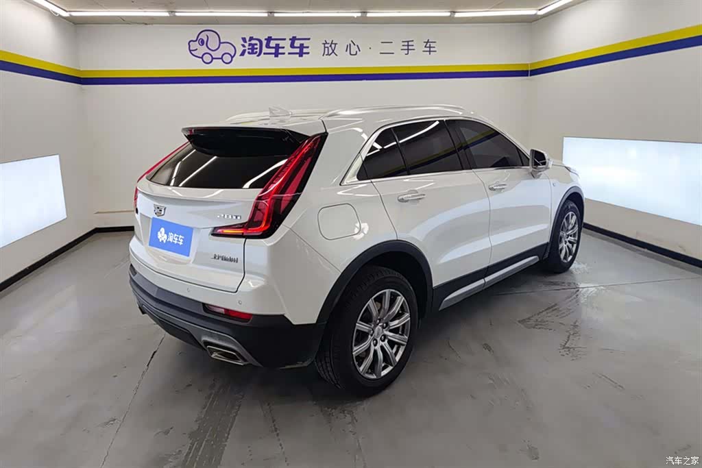 Cadillac XT4, 2022 3