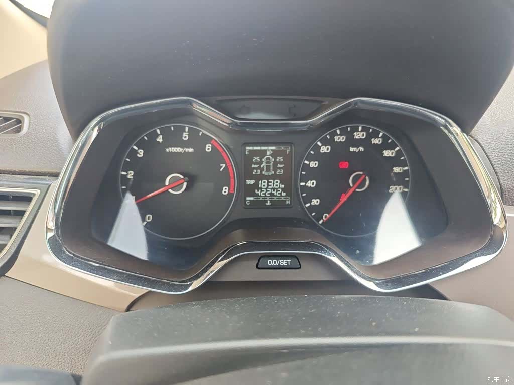 Wuling 310W, 2019 8
