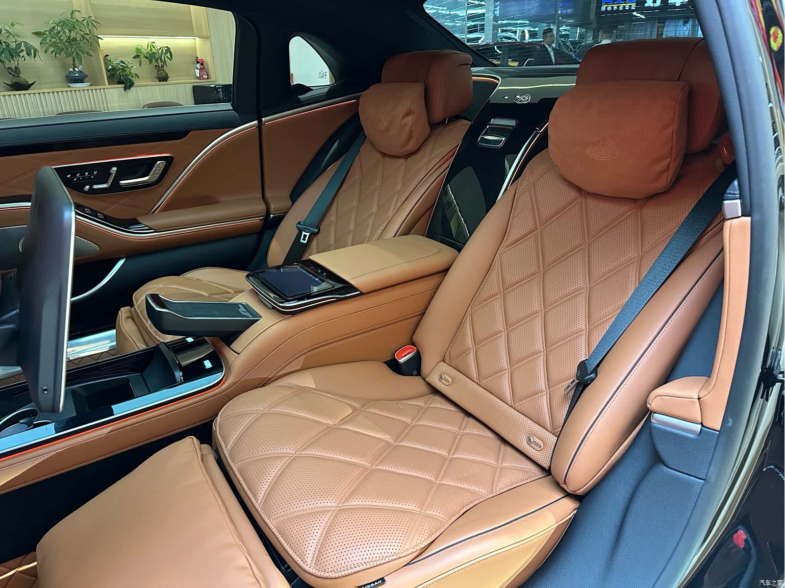 Maybach S-Class, 2023 24