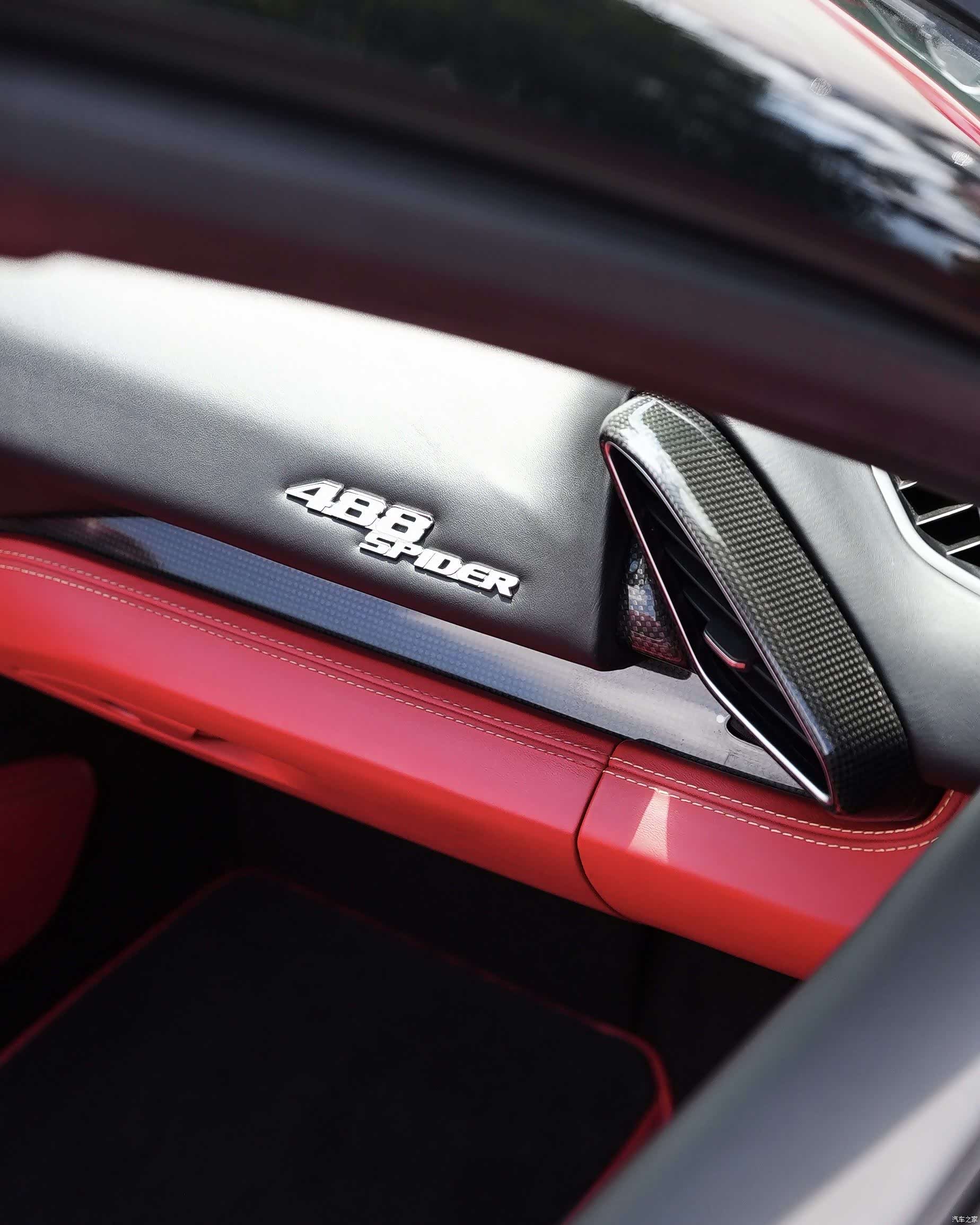 Ferrari 488, 2019 6