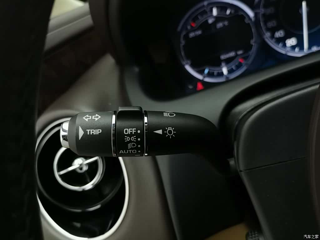Jaguar XJ, 2012 21