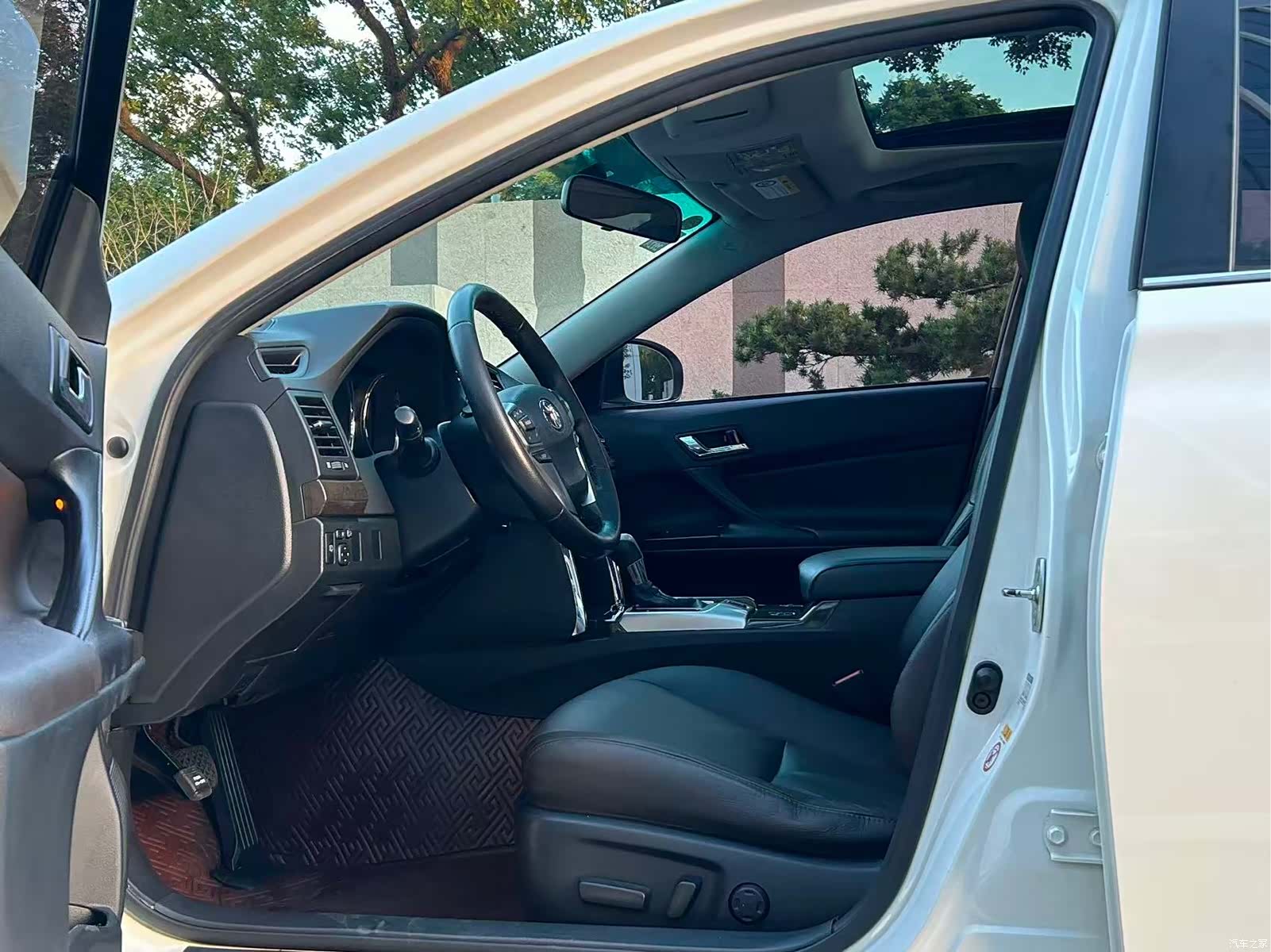 Toyota 2.5V, 2016 3