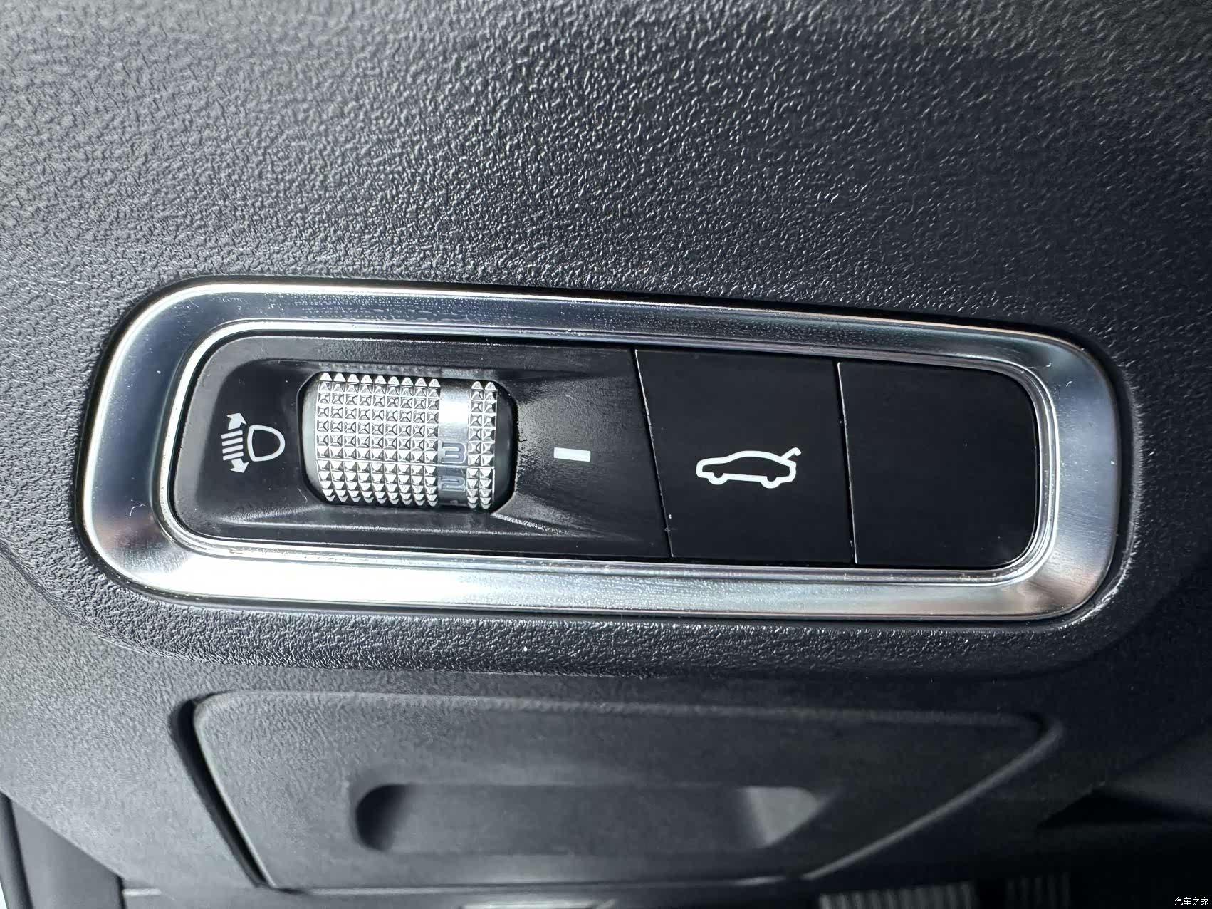 Geely Emgrand, 2022 18