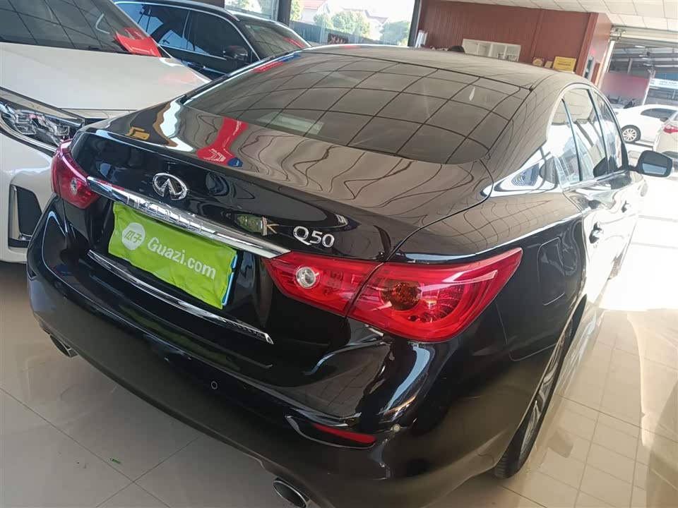 Infiniti Q50L