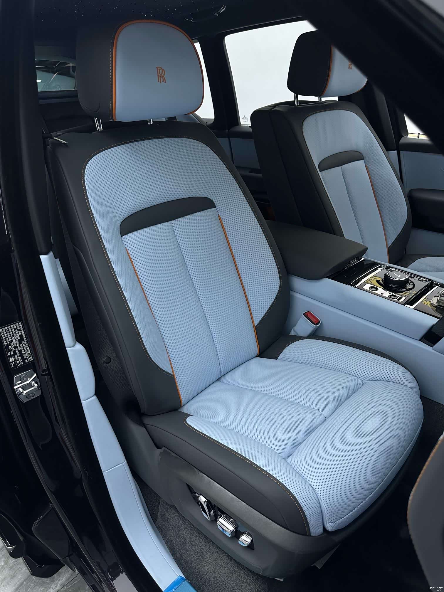 Rolls-Royce Cullinan, 2025 4